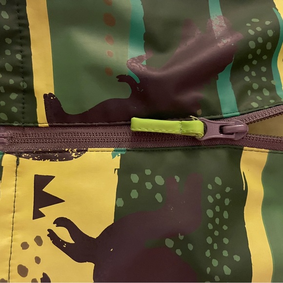 Boys Western Chief raincoat-Dinosaur like new condition 3t - Picture 9 of 10